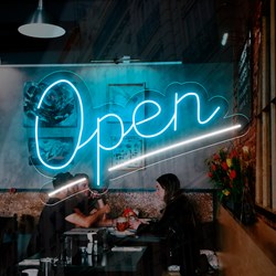 Zeige Details für Neon Open Bild von Neon Open