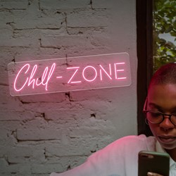 Zeige Details für Neon "Chill Zone" Bild von Neon "Chill Zone"