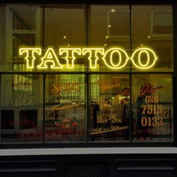 Afficher les détails pour Néon "Tatoo" Image de Néon "Tatoo"